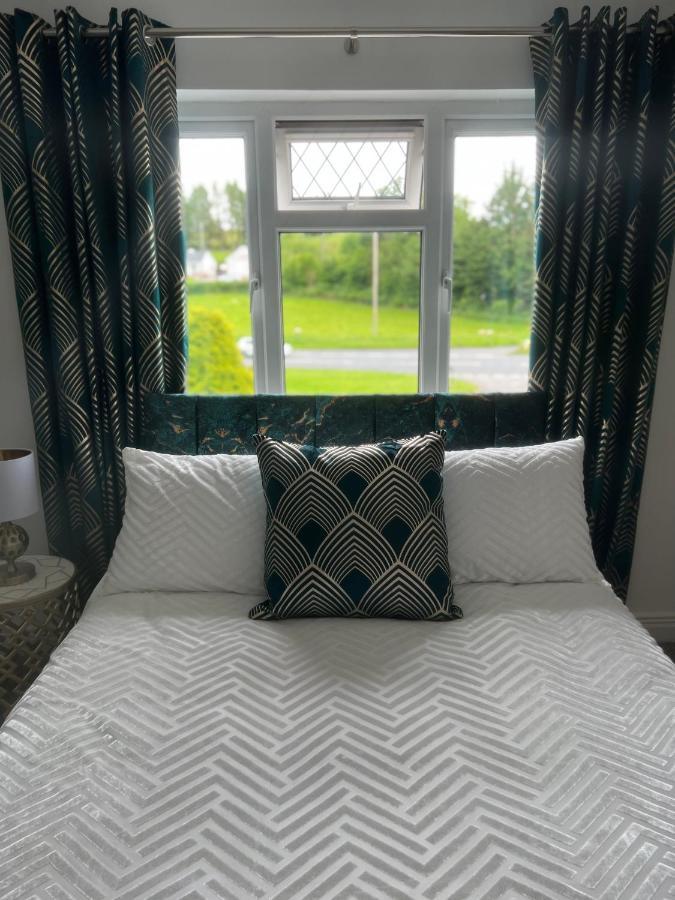 The Three Way Inn Enniskillen Esterno foto